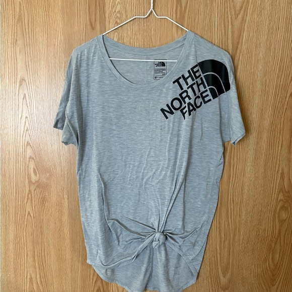 The North Face Logo Light Gray Oversized Extra Long Tie Waist T-Shirt - Picture 2 of 5